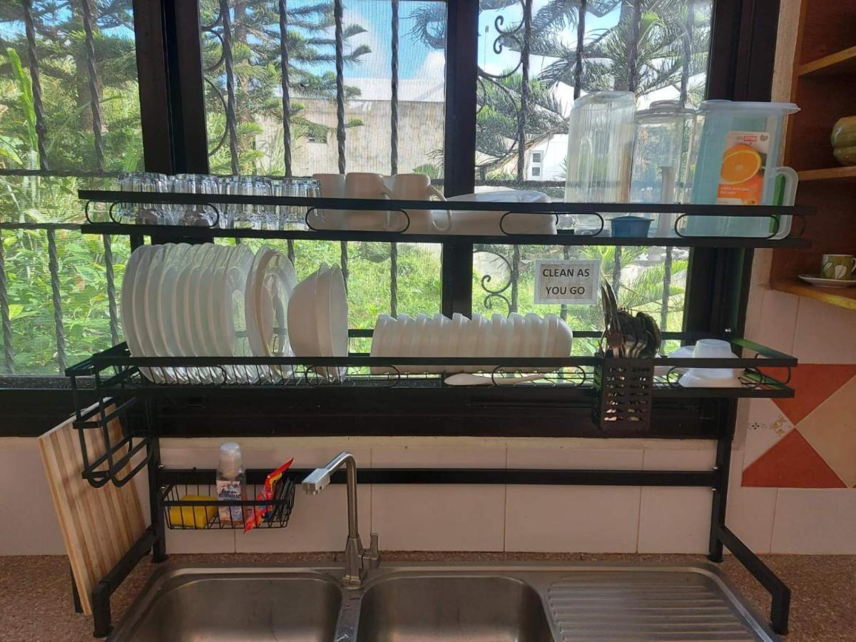 Tagaytay Bnr Guesthouse 4Br With Balcony 12-14 Guest Tagaytay City Exterior foto